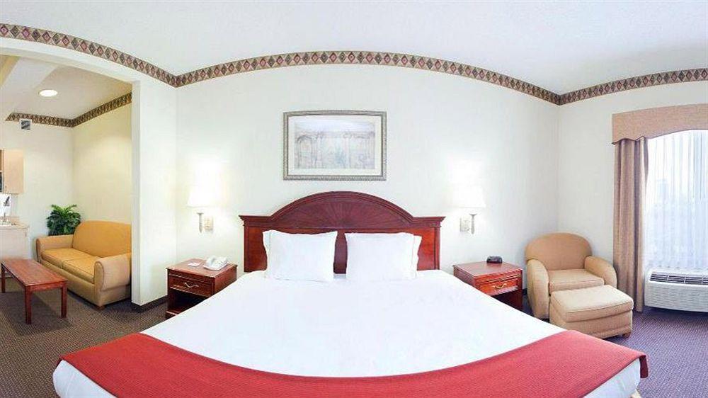 Holiday Inn Express Toledo-Oregon By Ihg Exterior foto